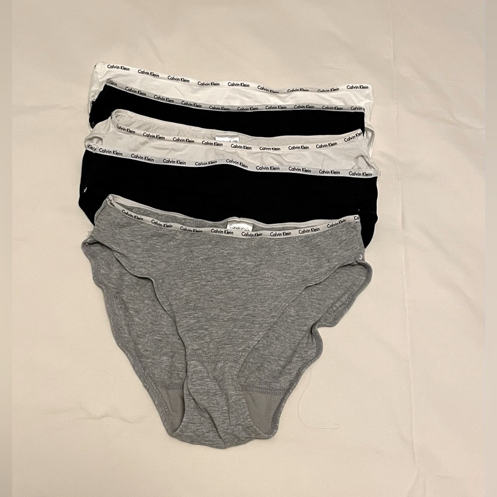 5 Medium Calvin Klein Women's Cotton Stretch Bikini Panties